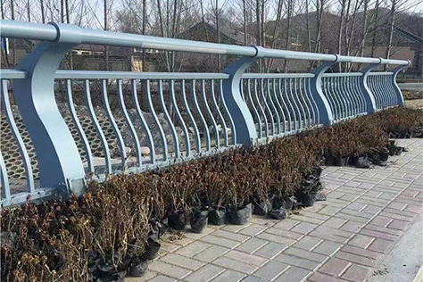 橋梁護欄